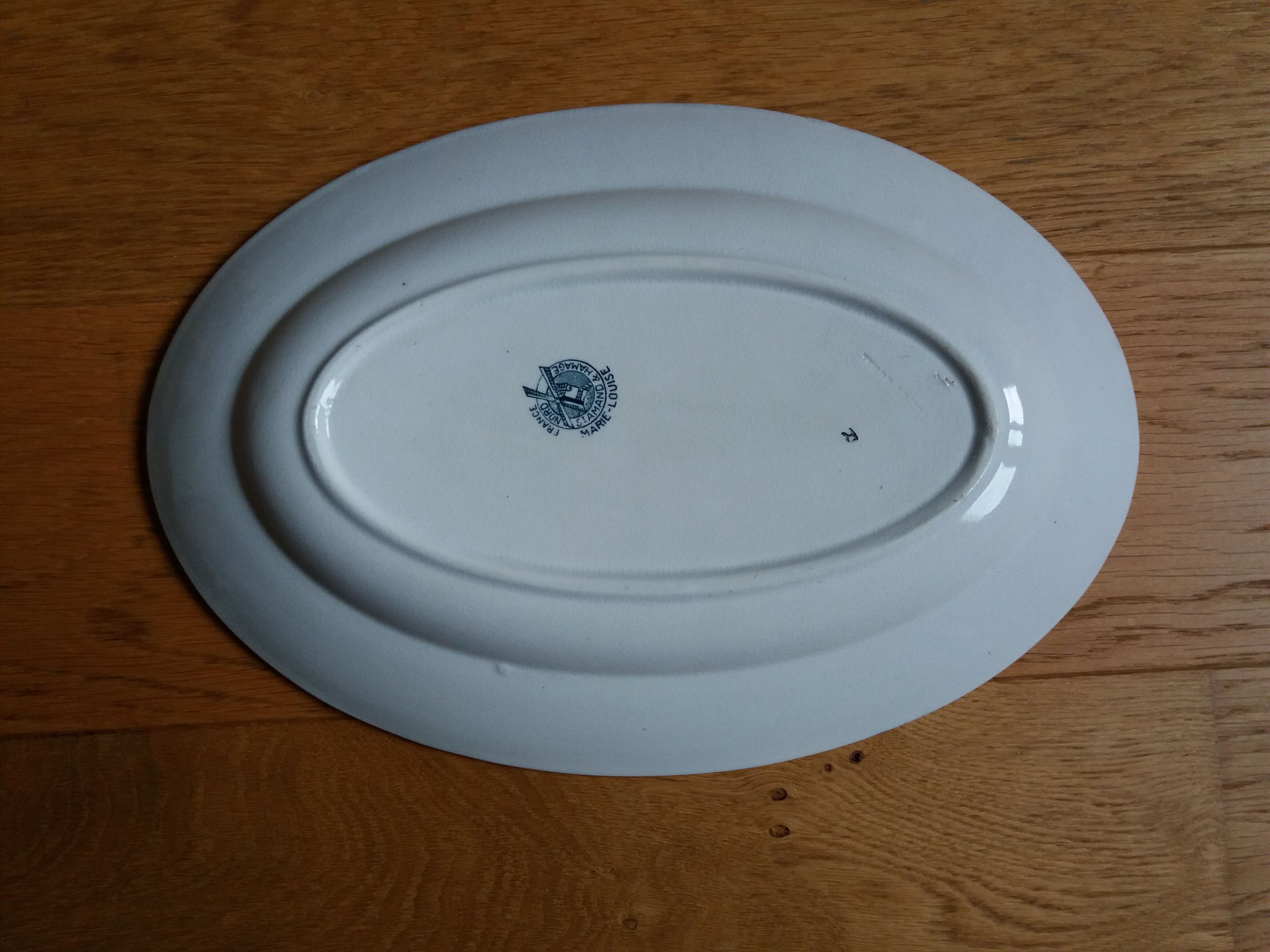 Oval dish Terre de Fer Saint Amand and Hamage model Marie-Louise