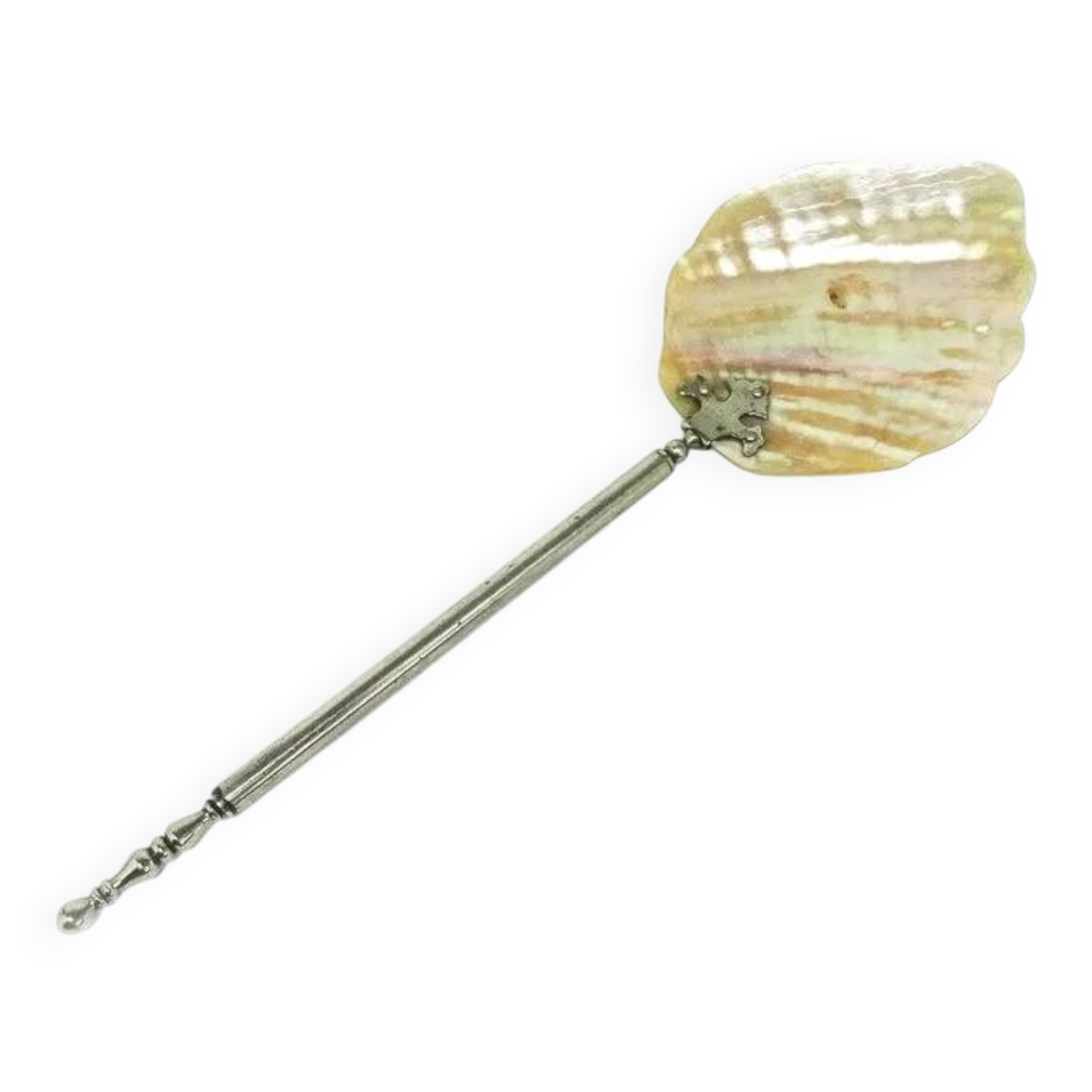 K9X caviar scoop made of mother-of-pearl