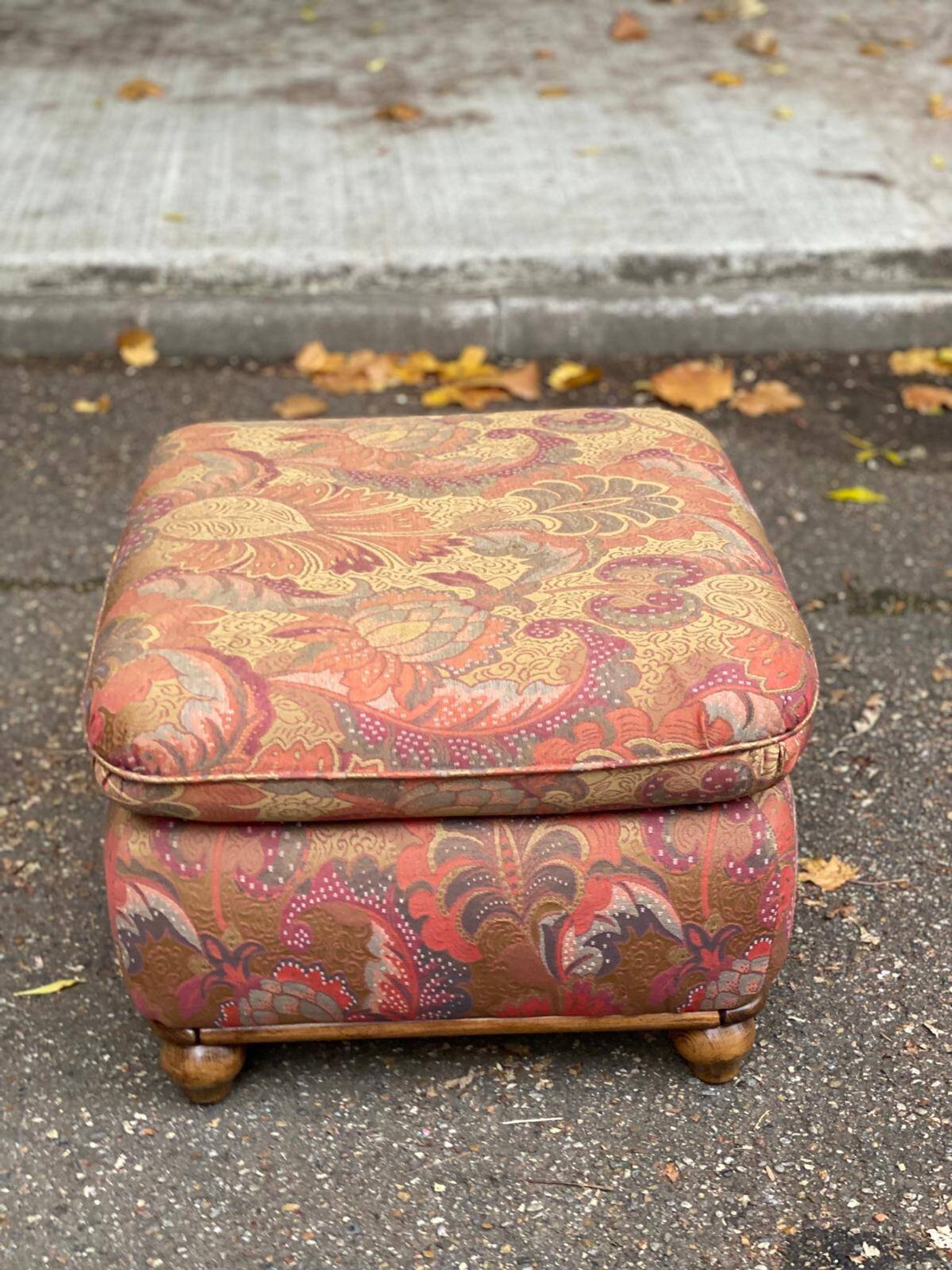Solid wood and fabric club chair with footrest