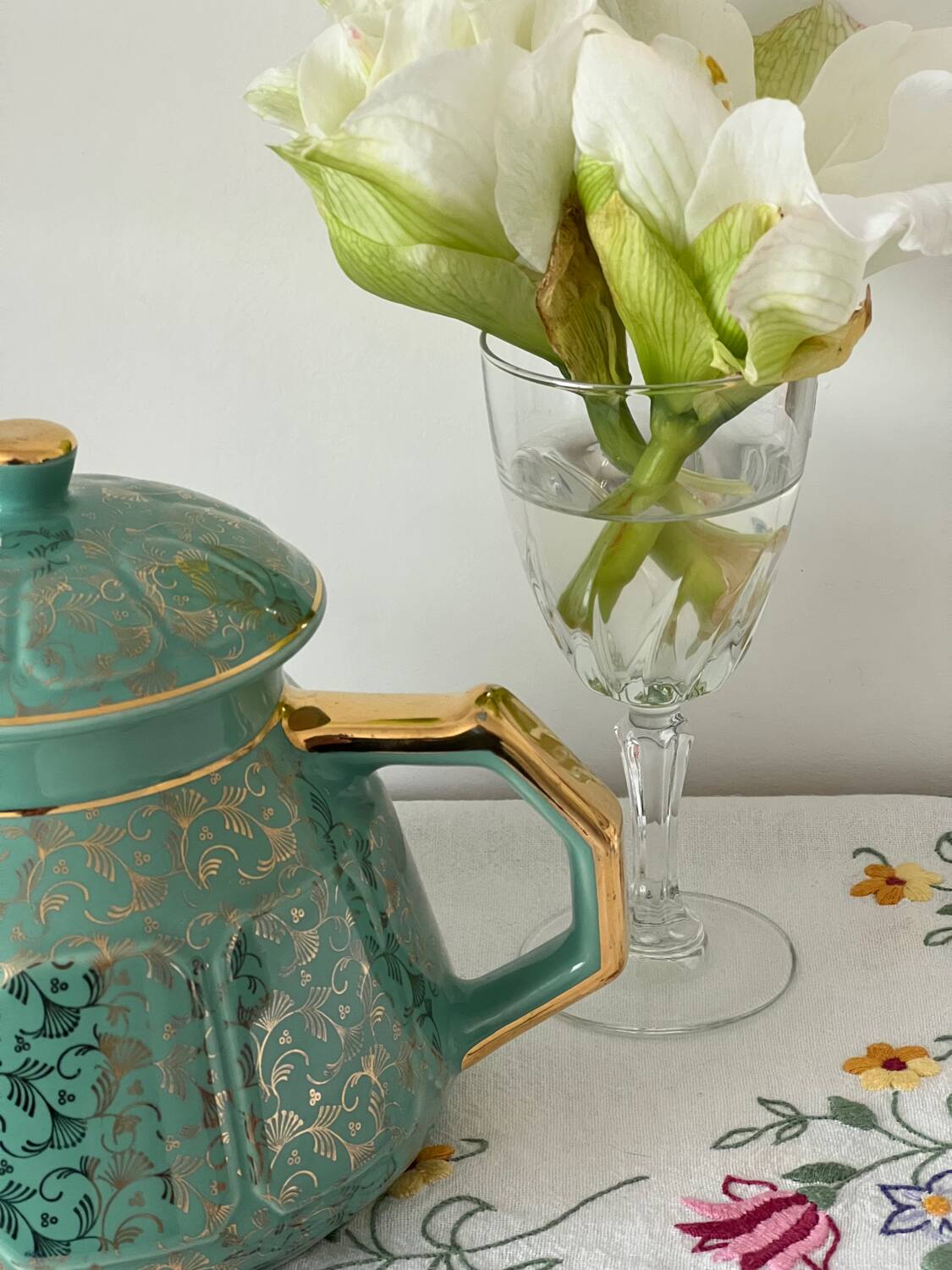 Art Deco Pegasus teapot