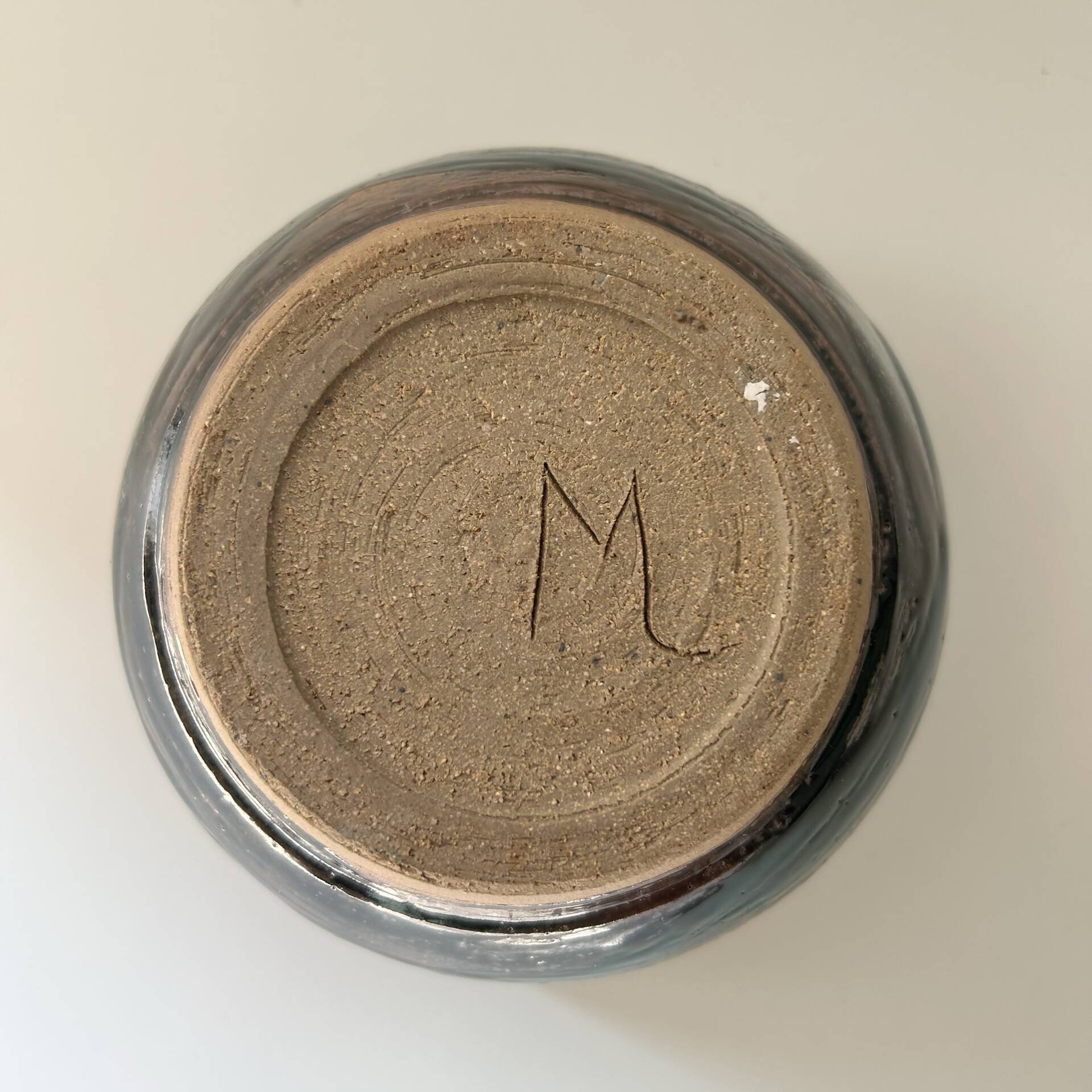 Artisanal signed plant pot