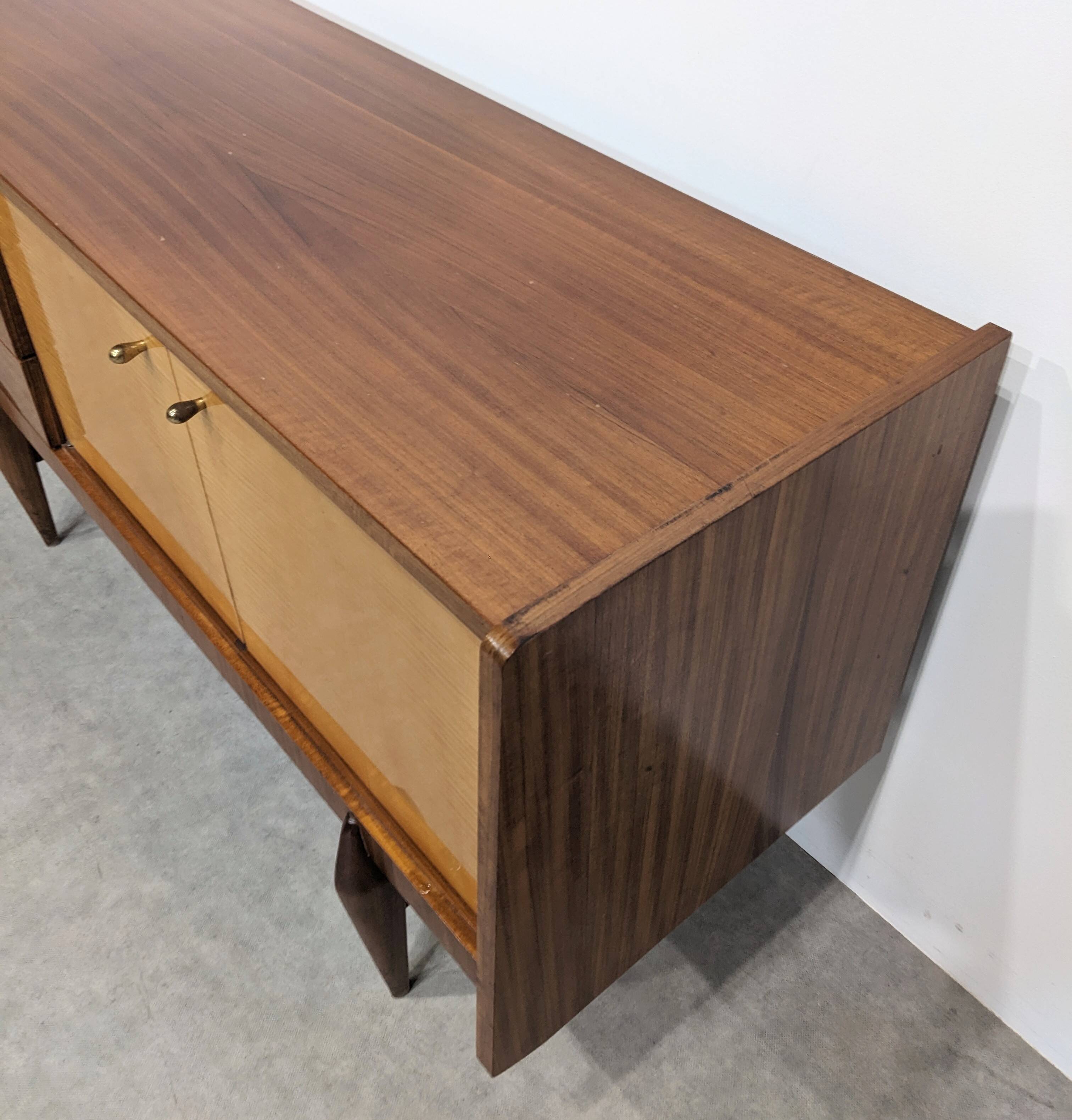 Pretty vintage sideboard