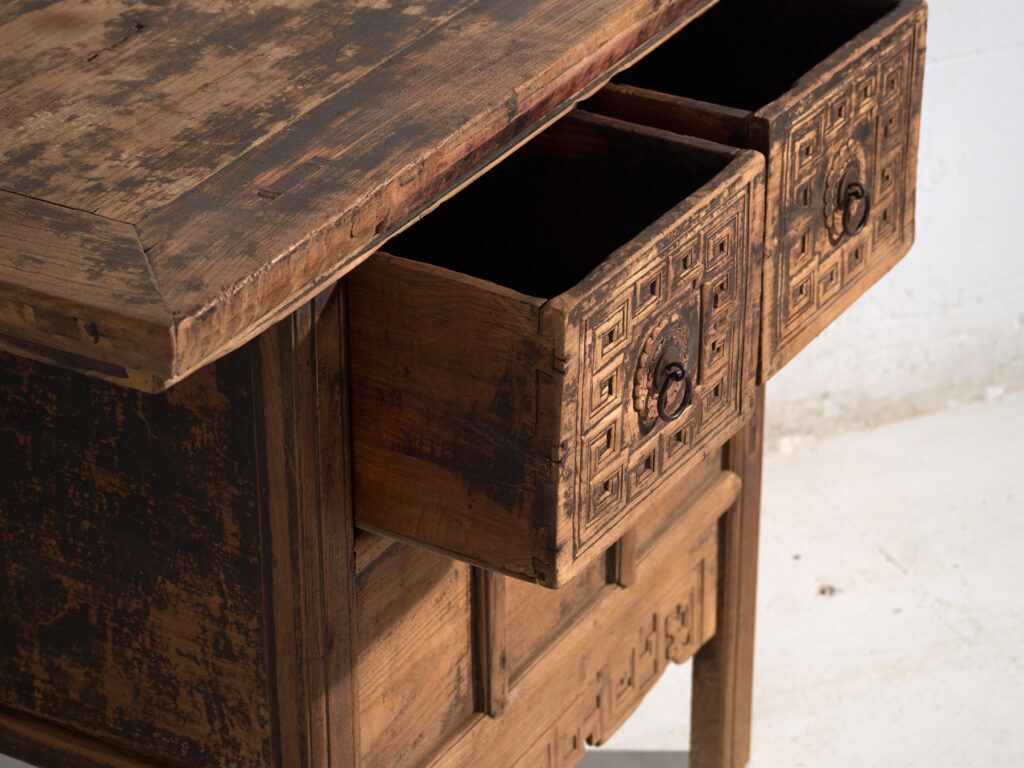 Antique Chinese console with carved drawers – China, circa 1900
