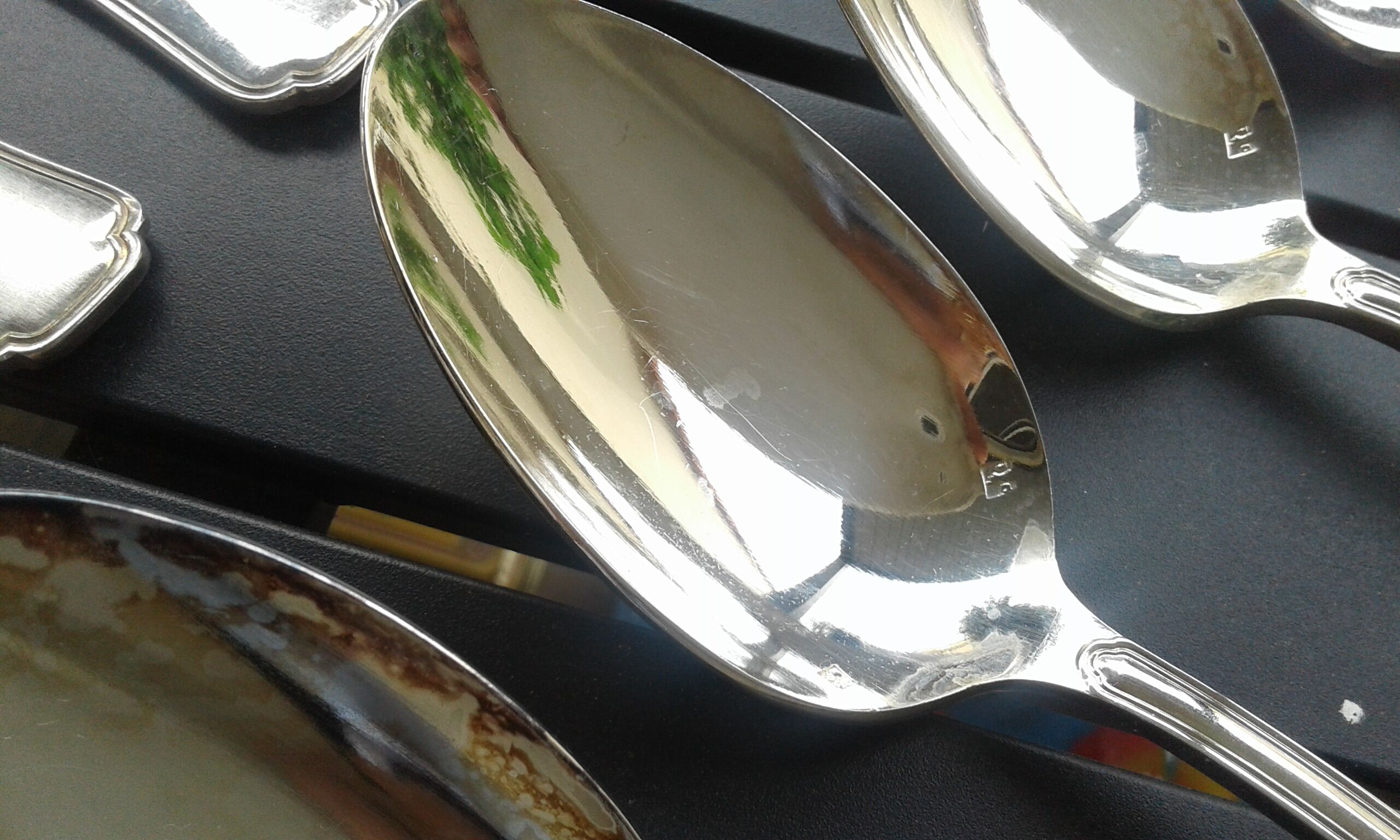 Set of 19 cutlery forks spoons large and small louche silver metal