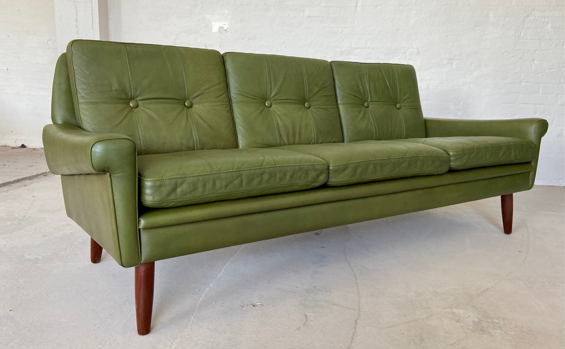 Vintage Danish mid-century Svend Skipper 3 person sofa in olive green leather 1965