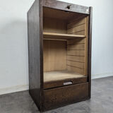 Filing cabinet or roller shutter cabinet