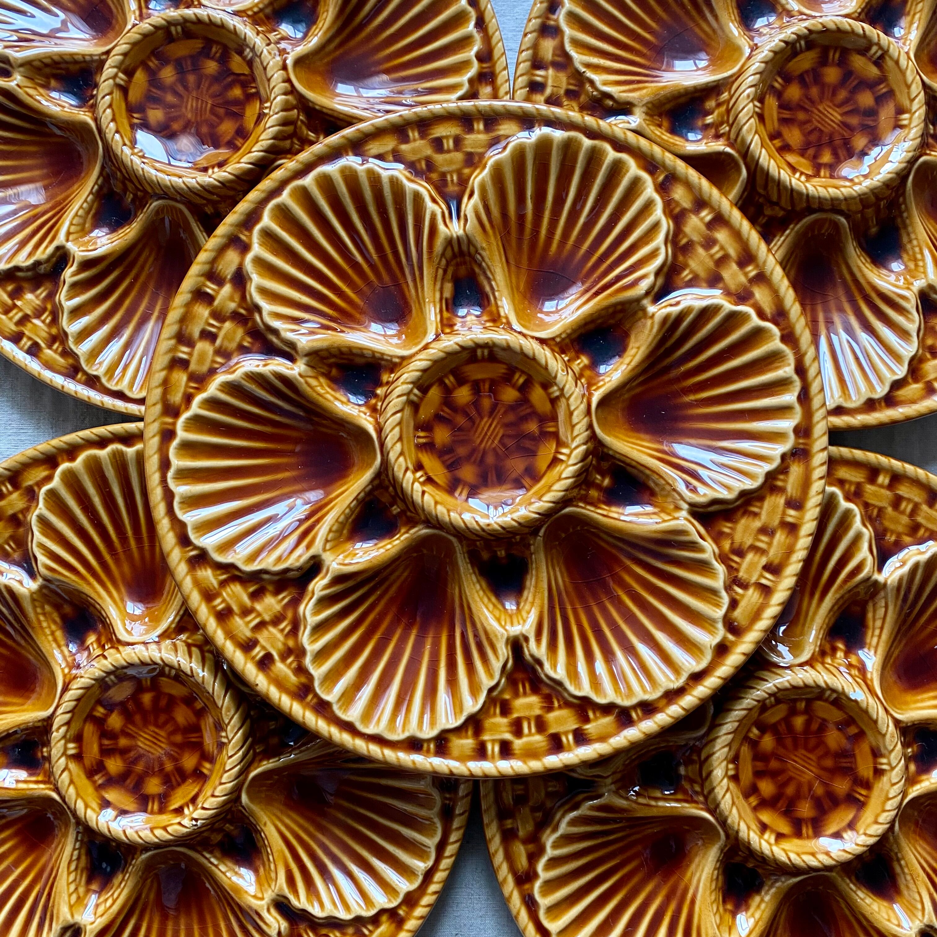 Longchamp oyster plates