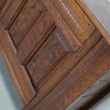 Commode / table d'appoint en chêne sculpté hollandais du milieu du XVIIIe siècle