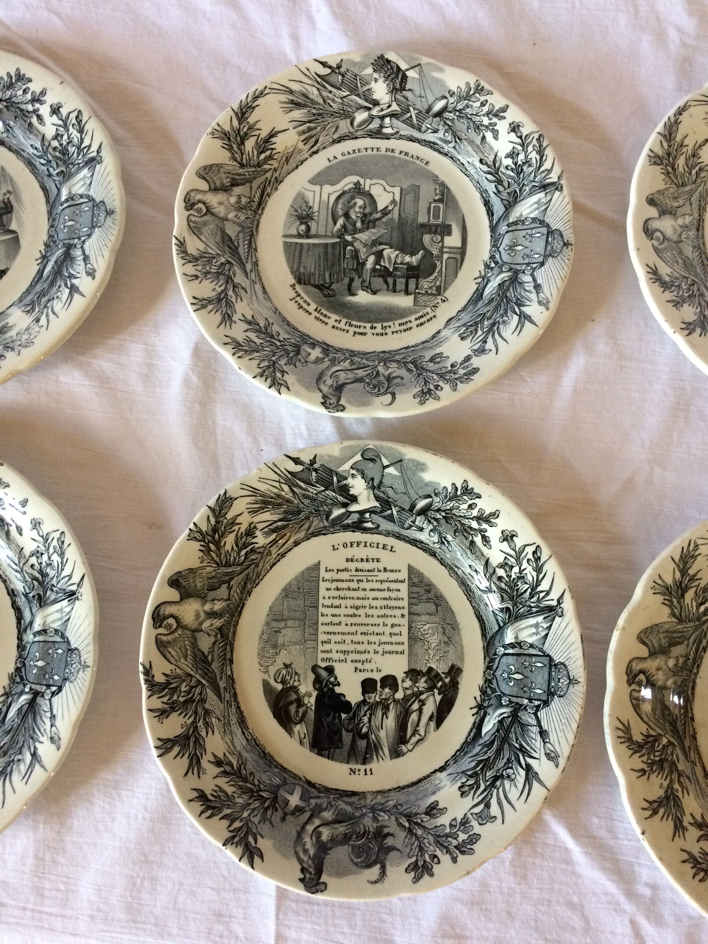 Série de 10 assiettes parlantes Choisy le Roi XIXe