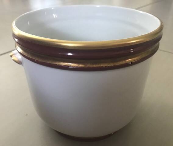 Plant pot