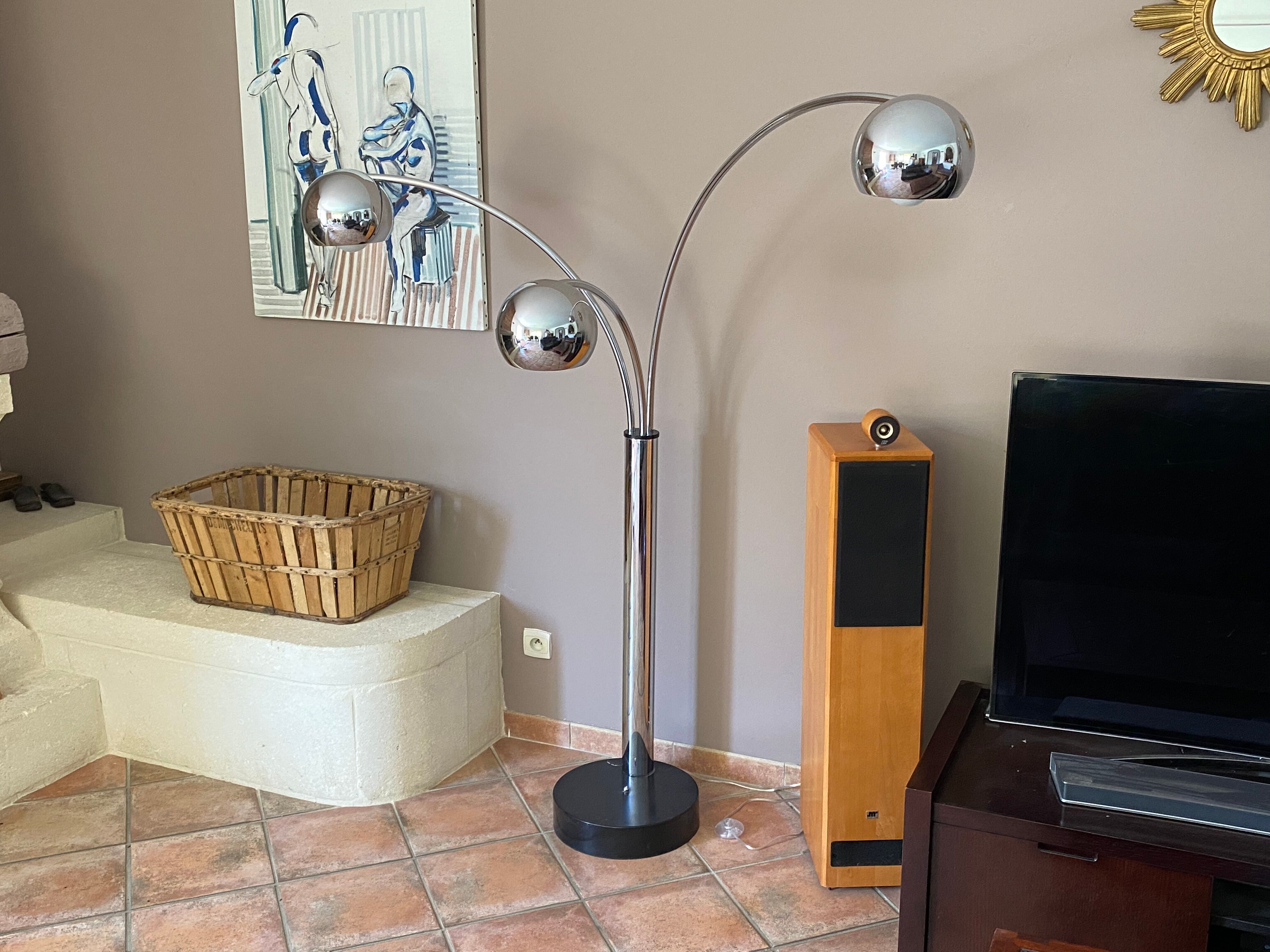 Floor lamp "muguet" 1970 Italy
