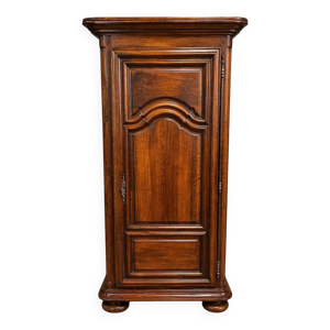 Armoire bonnetiére Louis - noyer massif