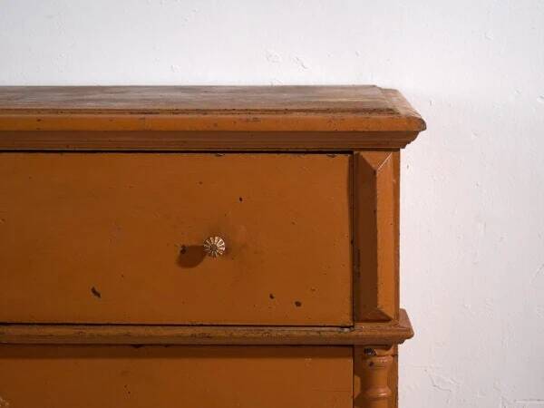 Antique chest of drawers with ochre patina (c.1920)