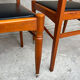 2 chaises vintage en bois et skaï