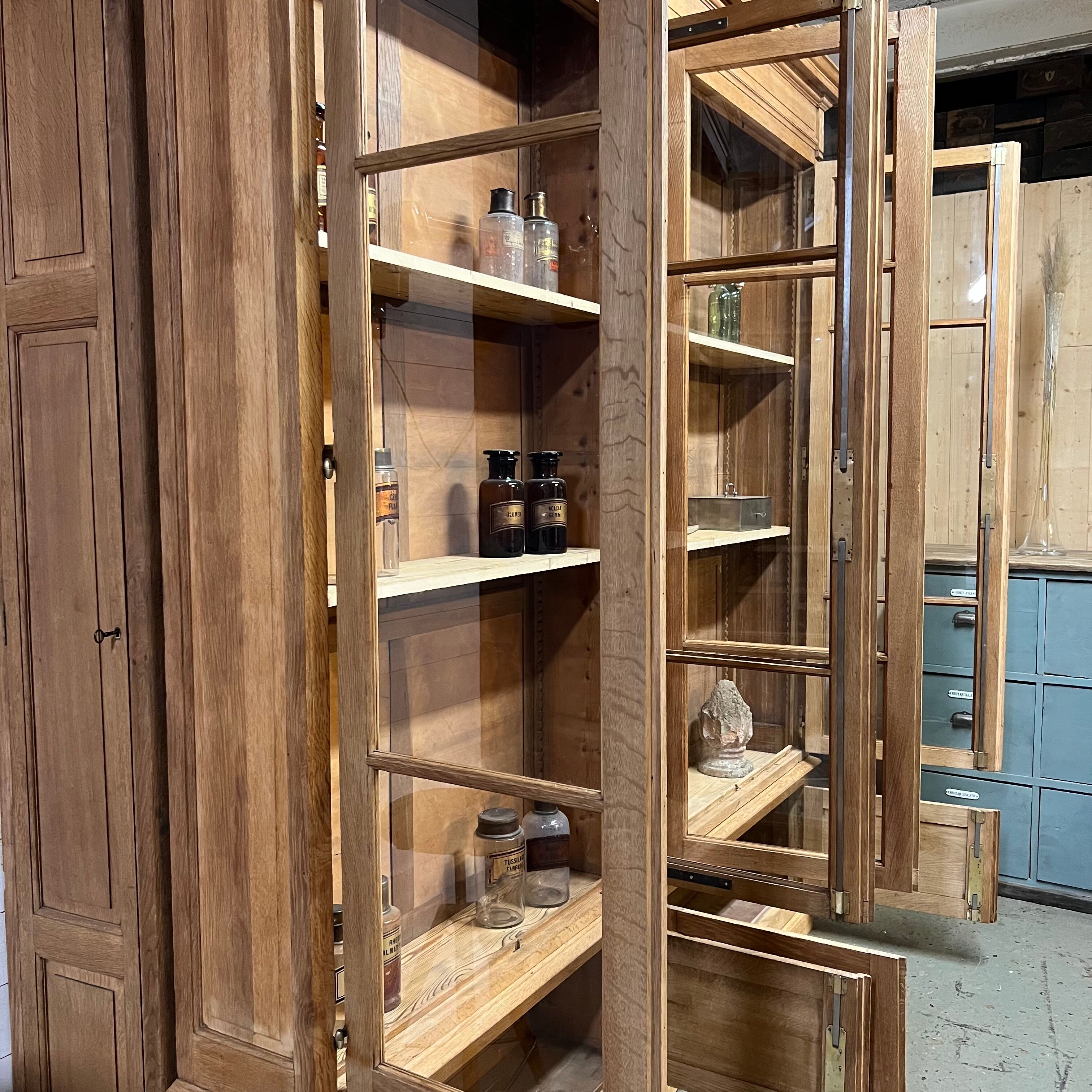 Showcase bookcase early XX th in solid oak