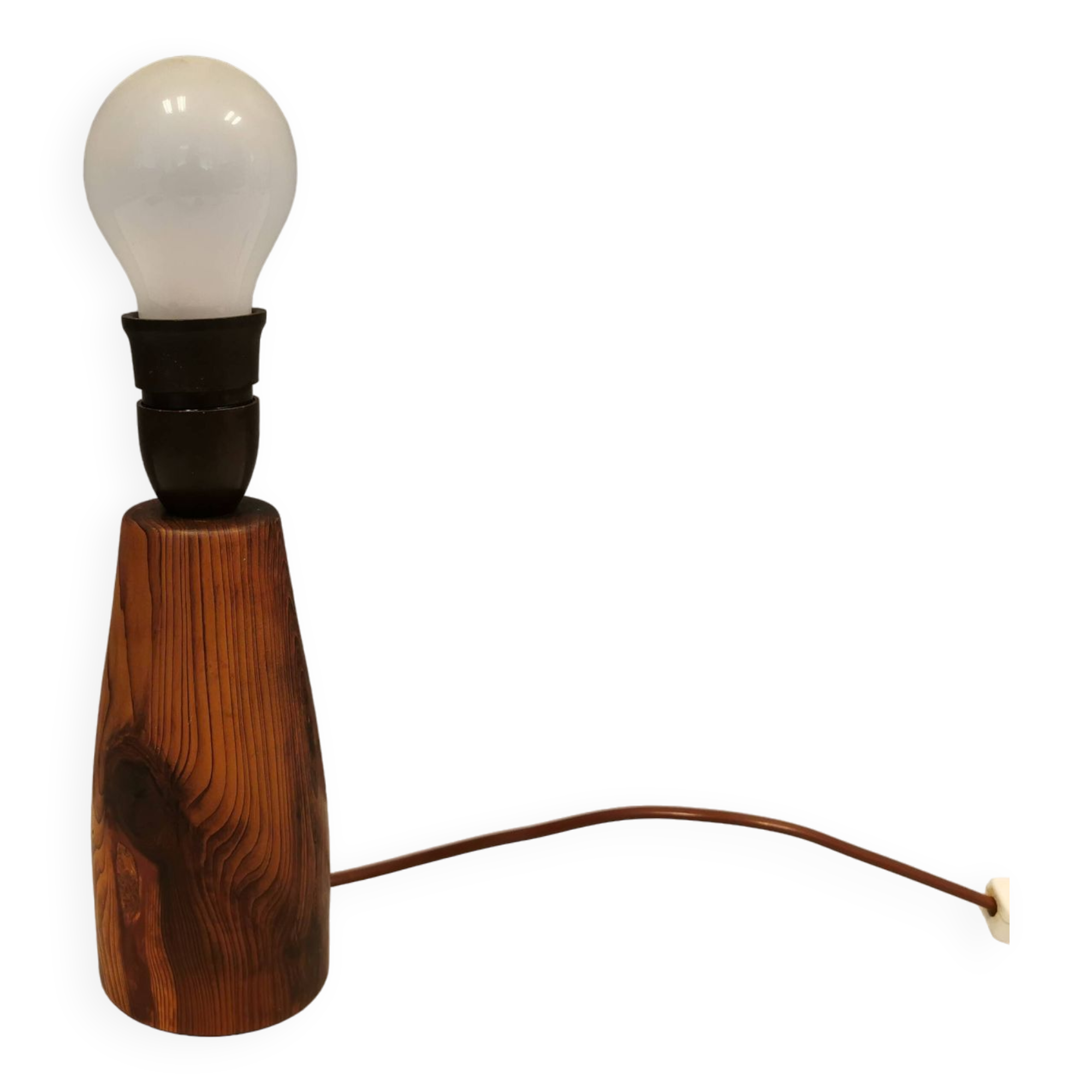 Very rare table lamp in turned wood by Stig Petterson Sweden 1950s.