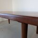Grande table en teck massif, design Niels Bach, origine Danemark