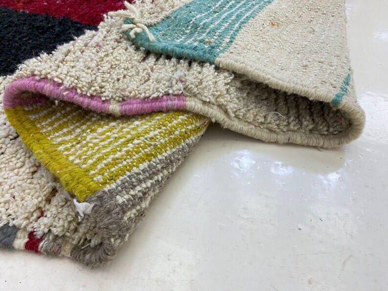 Handmade pure wool rug, size 2/3 m.