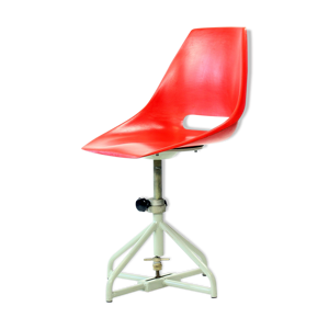 chaise rouge Vertex,