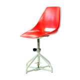 Chaise rouge Vertex, Miroslav Navratil des années 1960