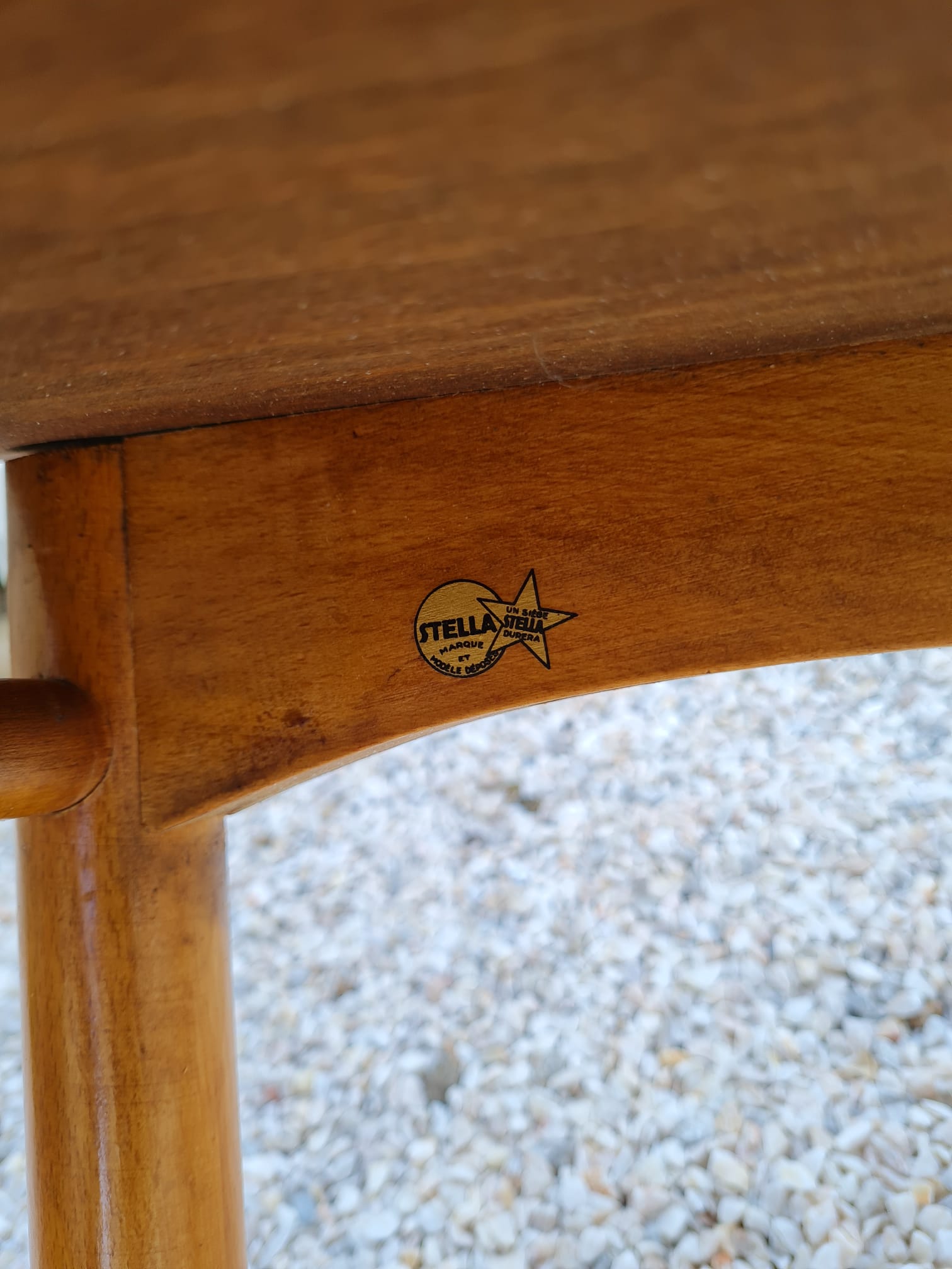 Scandinavian chair Stella