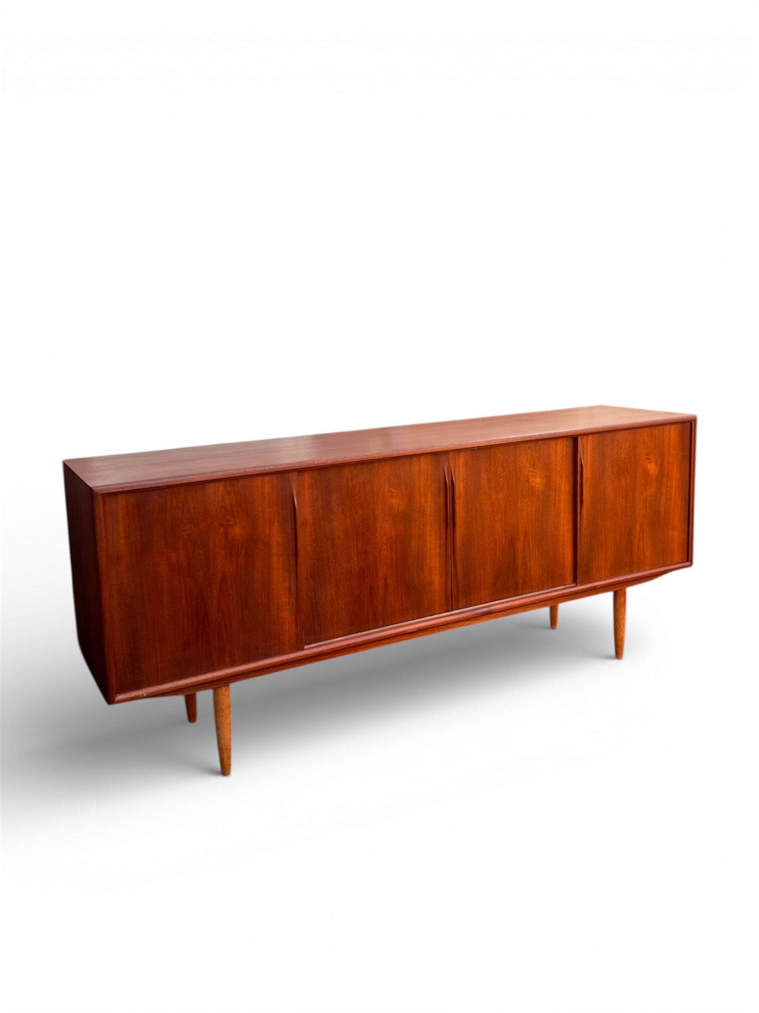 Teak enfilade by Axel Christiansen for Aco Møbler, Denmark, 1960s – Original well preserved, slightly waxed.