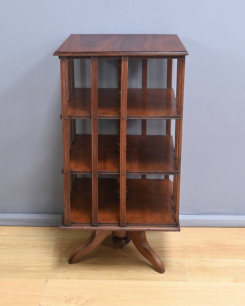 Large Revolving Bookcase in Solid Mahogany – Late 19th Century