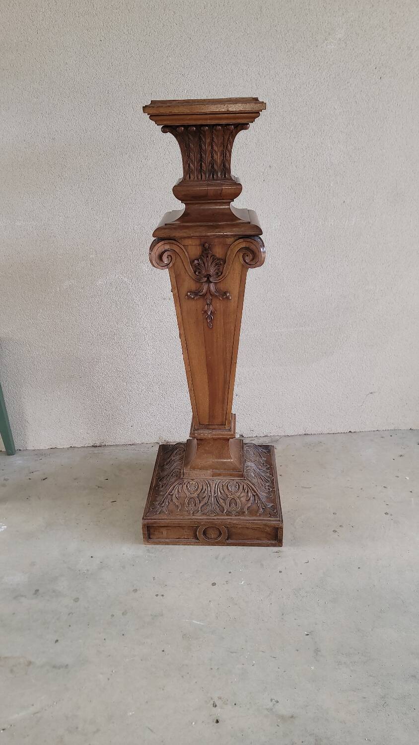 Late 19th century column