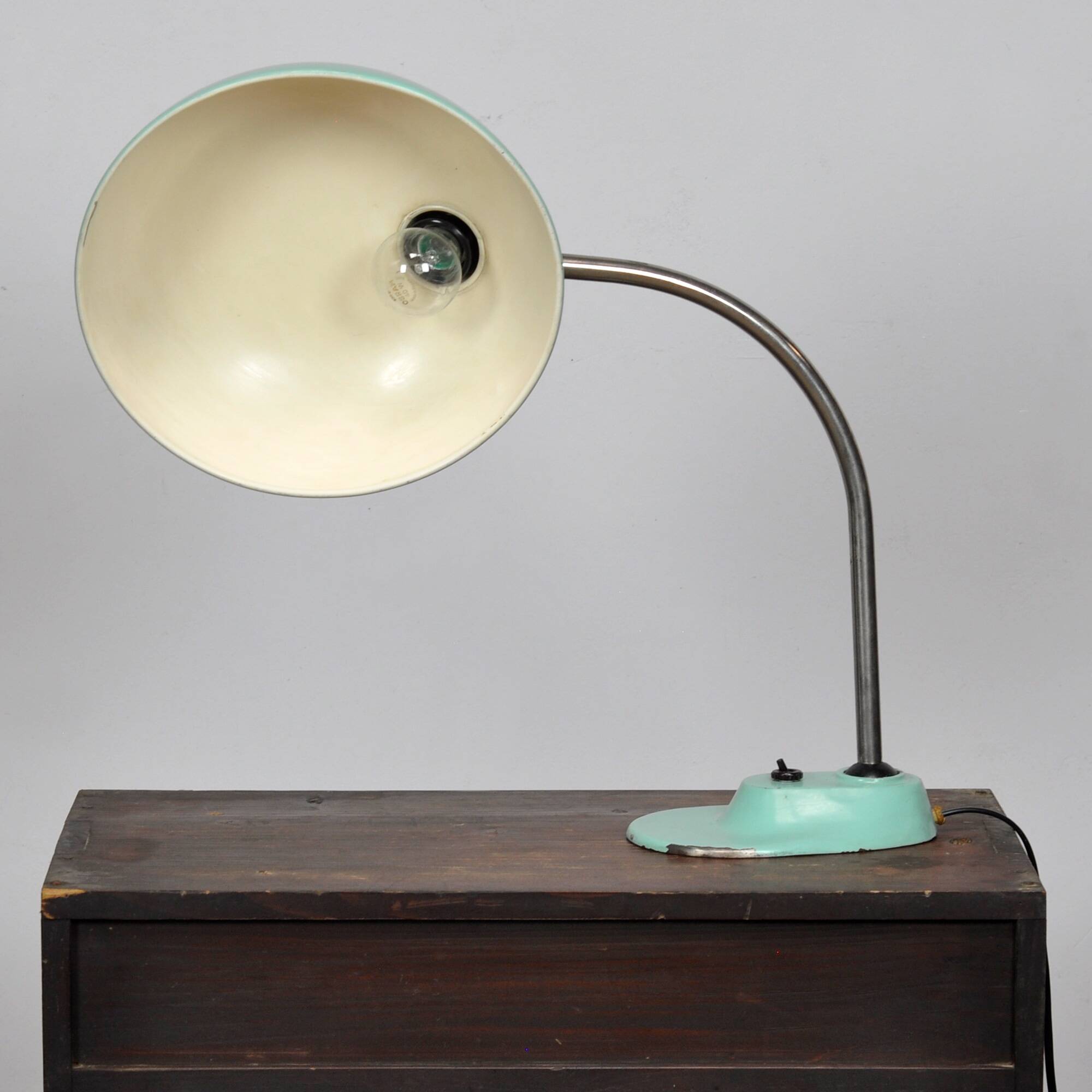 Vintage desk lamp in Art Deco / Streamline Moderne style (approx. 1940–1955)