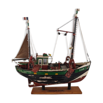 Model of bolton trawler