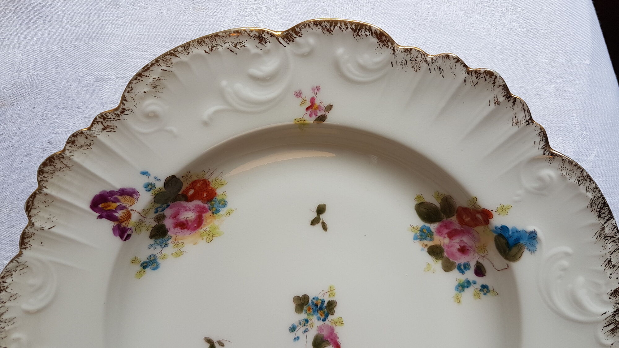 Old table service of 18 pieces in porcelain of limoge