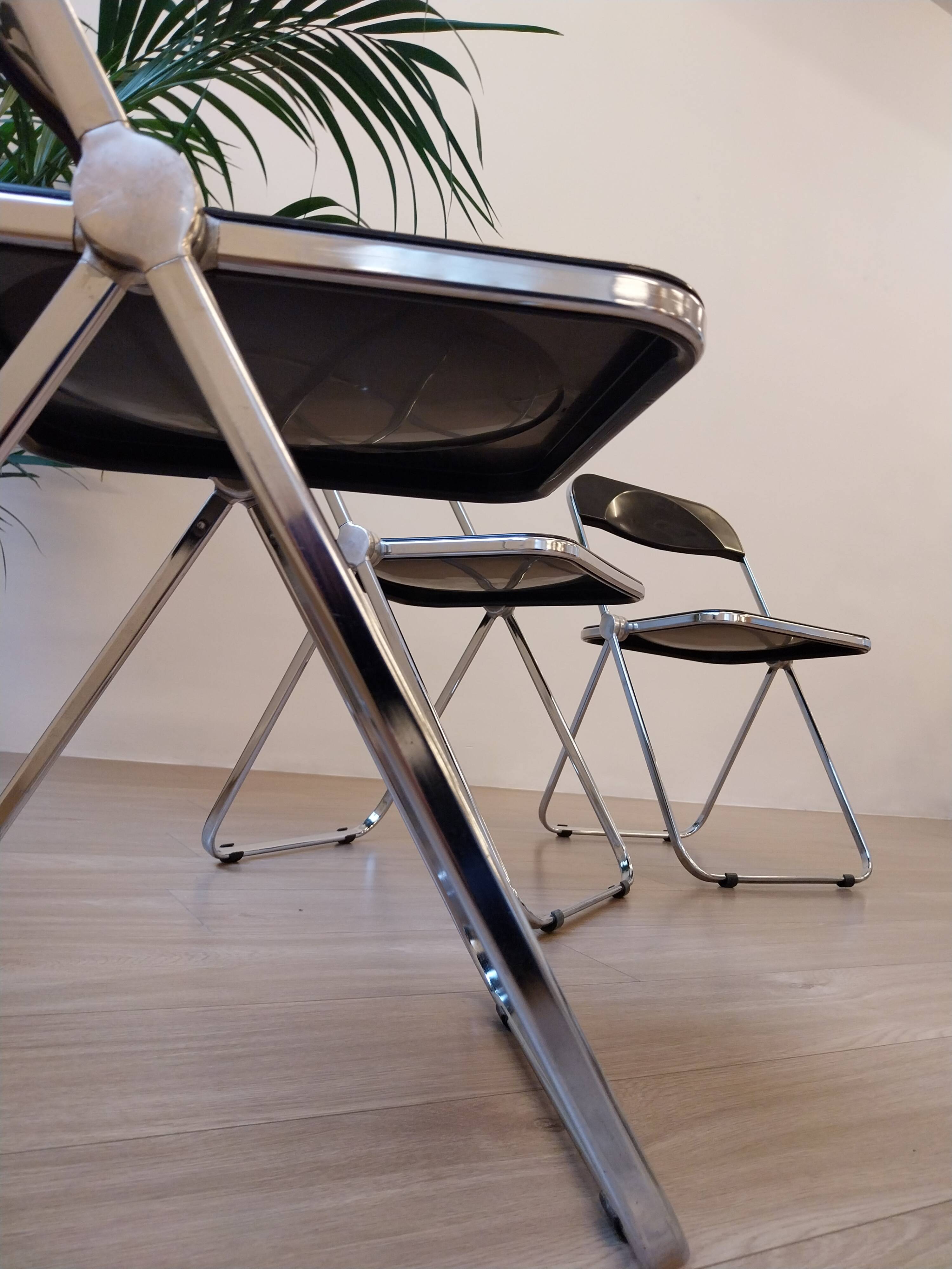 Italian vintage lot design – Three black Plia chairs – Anonima Castelli