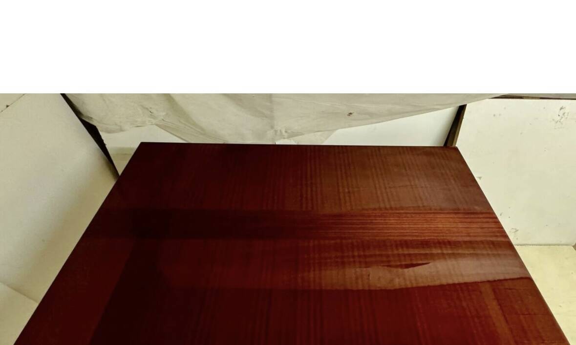 Table vintage extensible estampillée