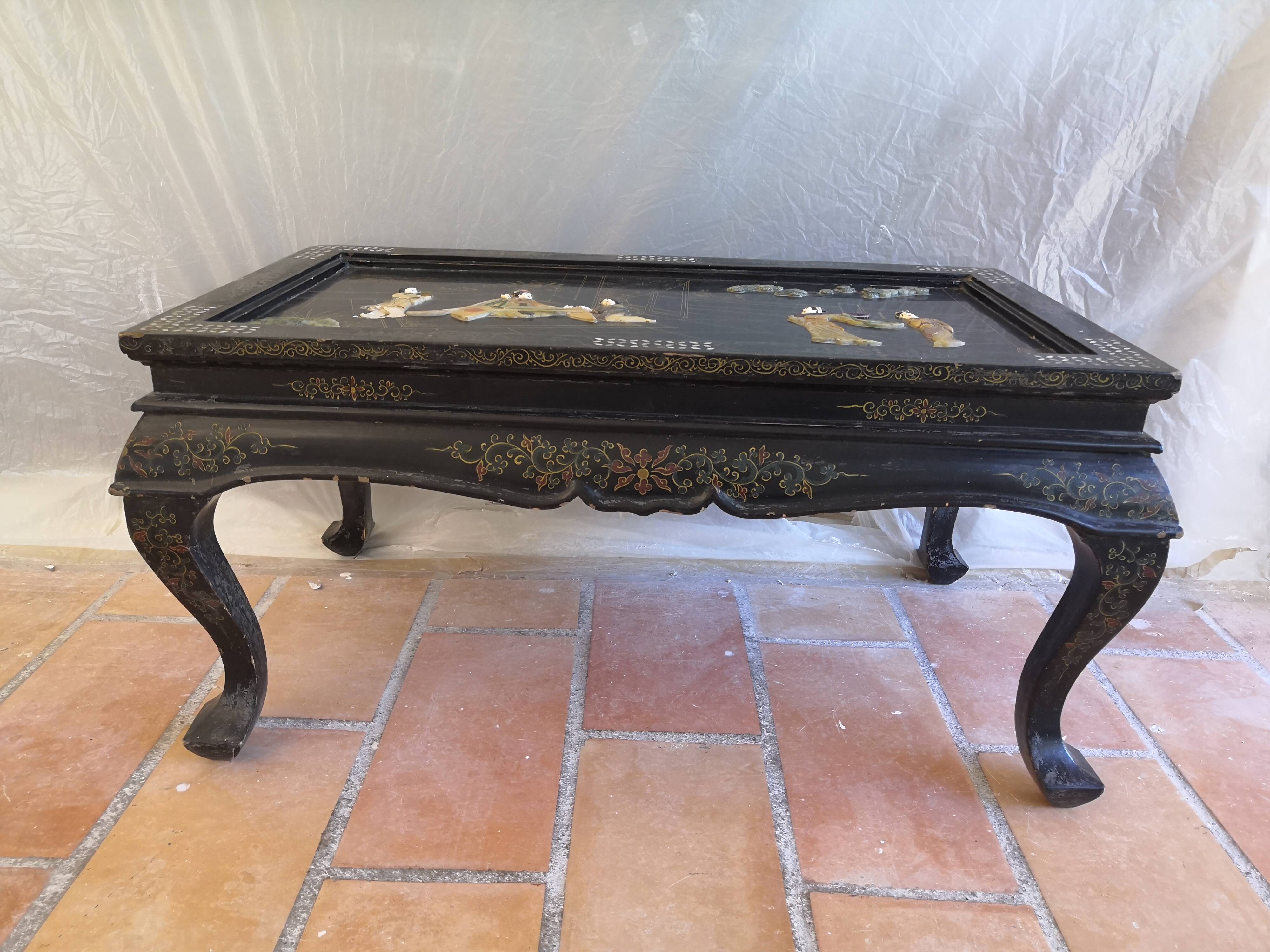 Old rectangular asian retractable coffee table