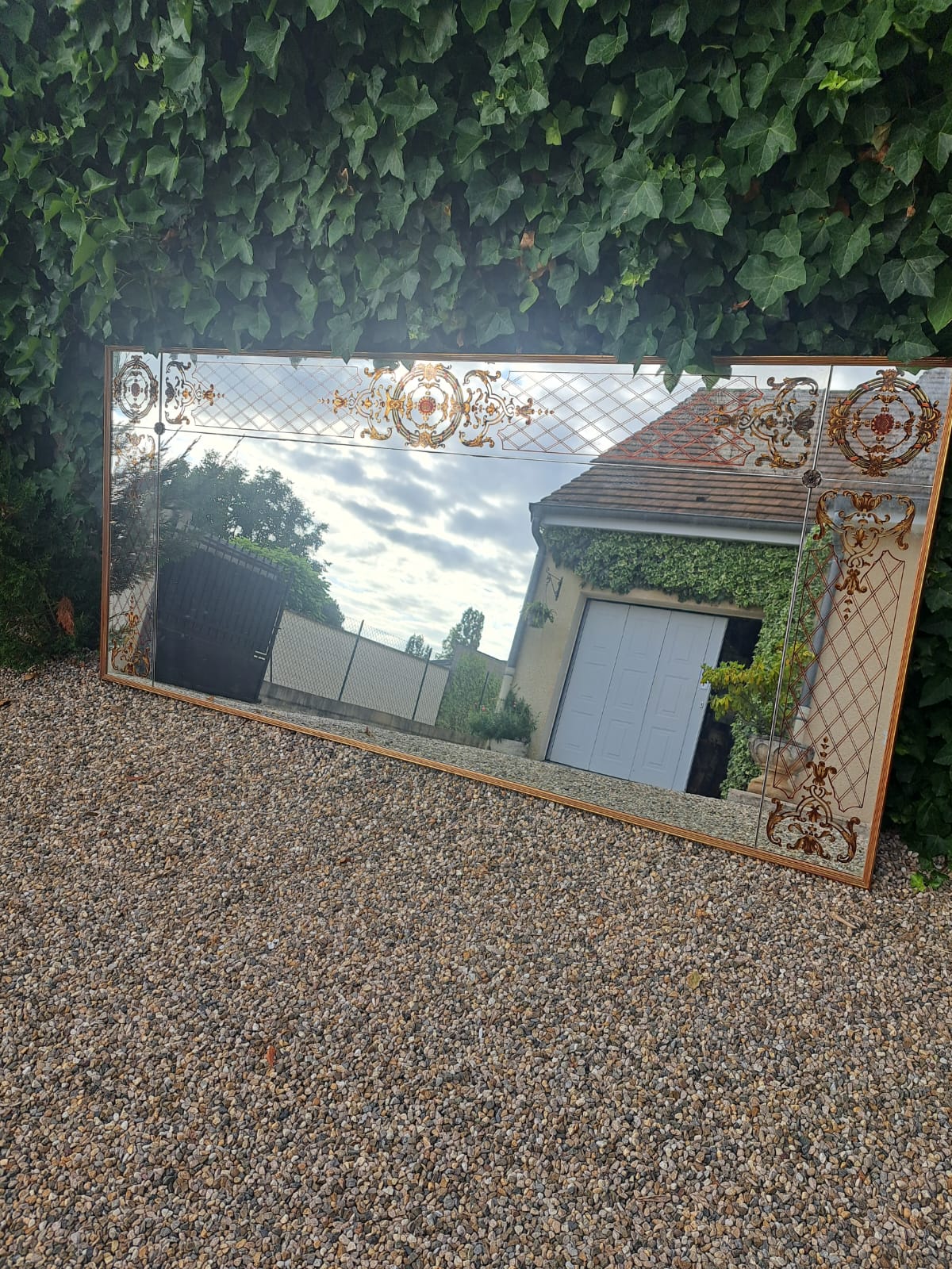 Brasserie mirror - Art Nouveau bistro