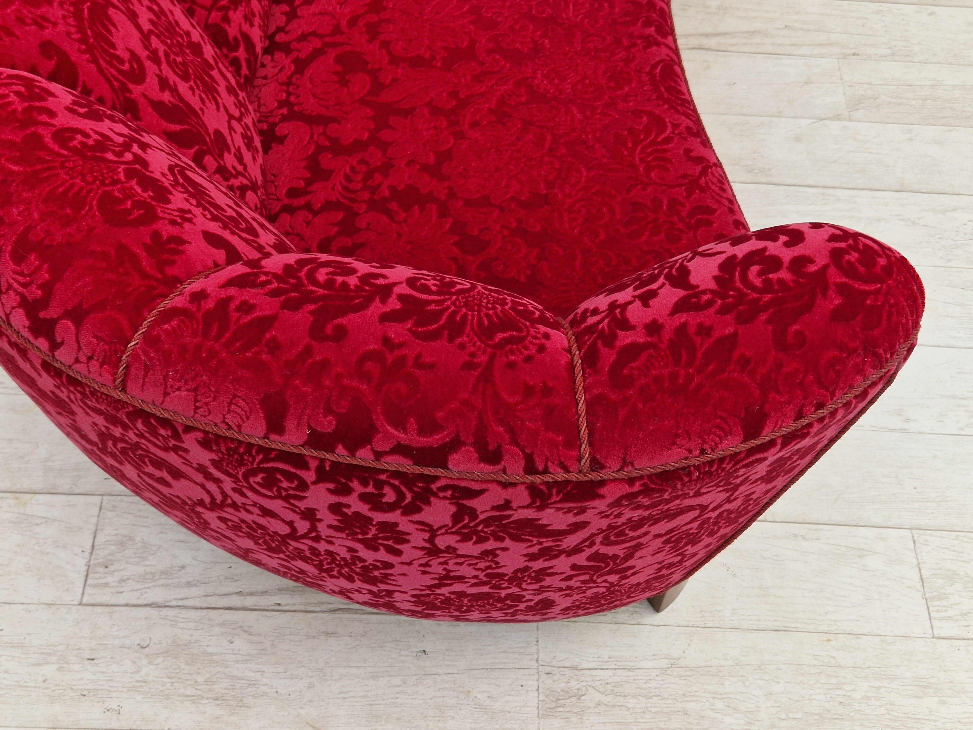 Années 1960, canapé danois vintage 3 places « Banana », original très bon état.