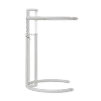 Side table model 1027 by Eileen Gray