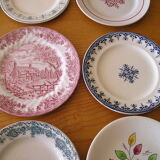Set of 12 different flat plates