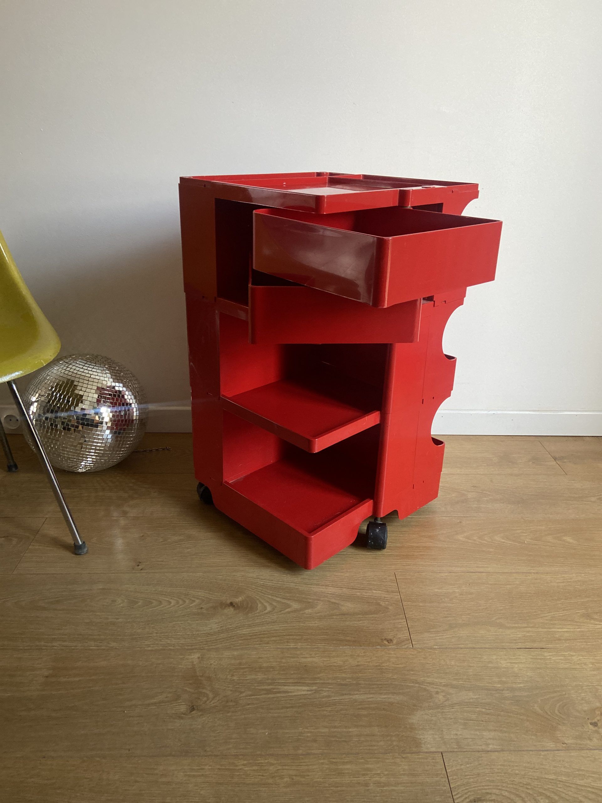 Boby red server by Joe Colombo editions Bieffeplast made in Italy