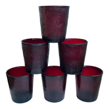 Lot de 6 verres en verre coloré bordeaux années 70