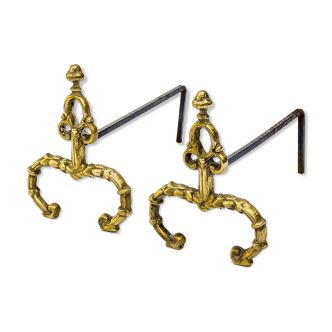 paire de chenets en bronze doré style Louis XV accessoire de cheminée ancien