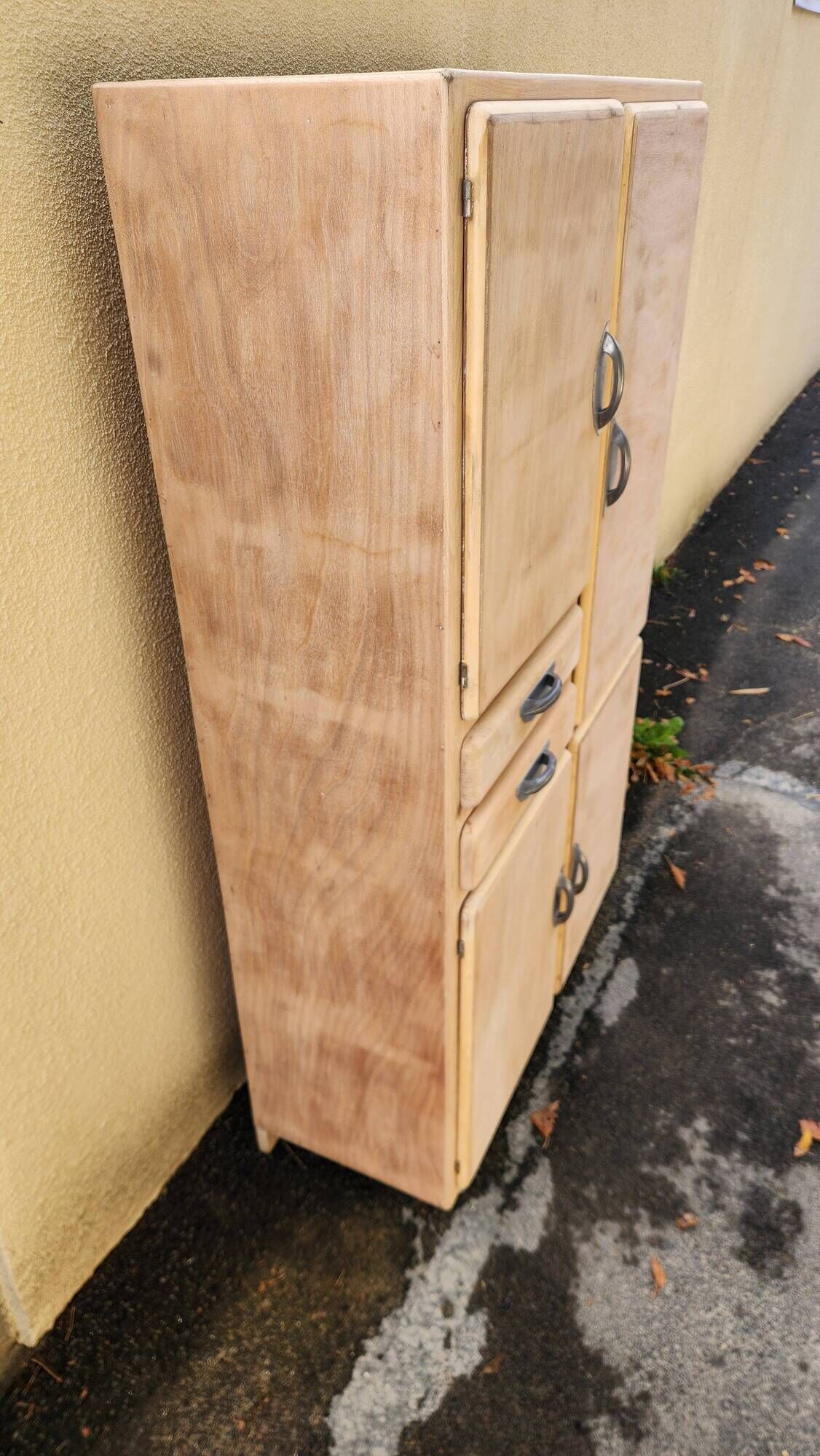 Mado buffet vintage from the 1960s - In sanded raw wood