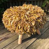 Spaghetti wool pouf