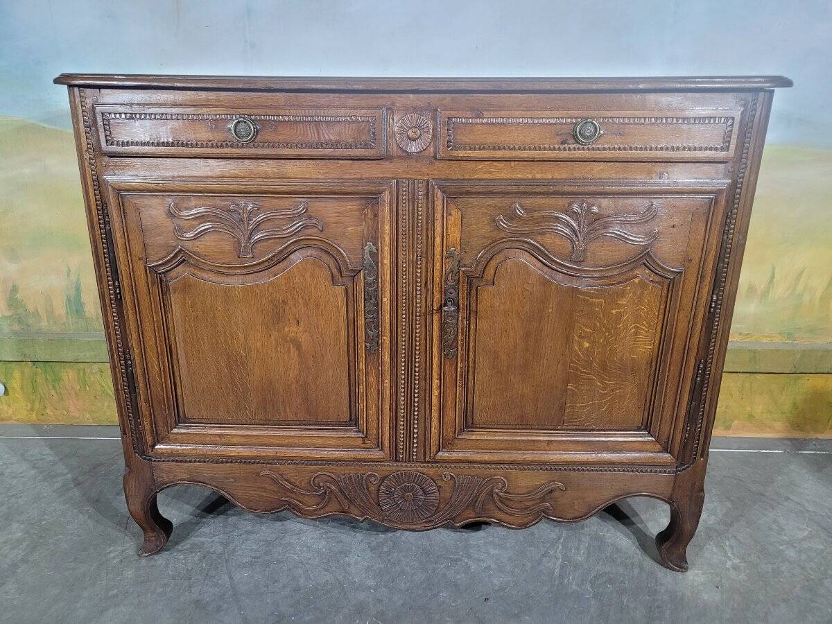 Carved buffet in solid oak