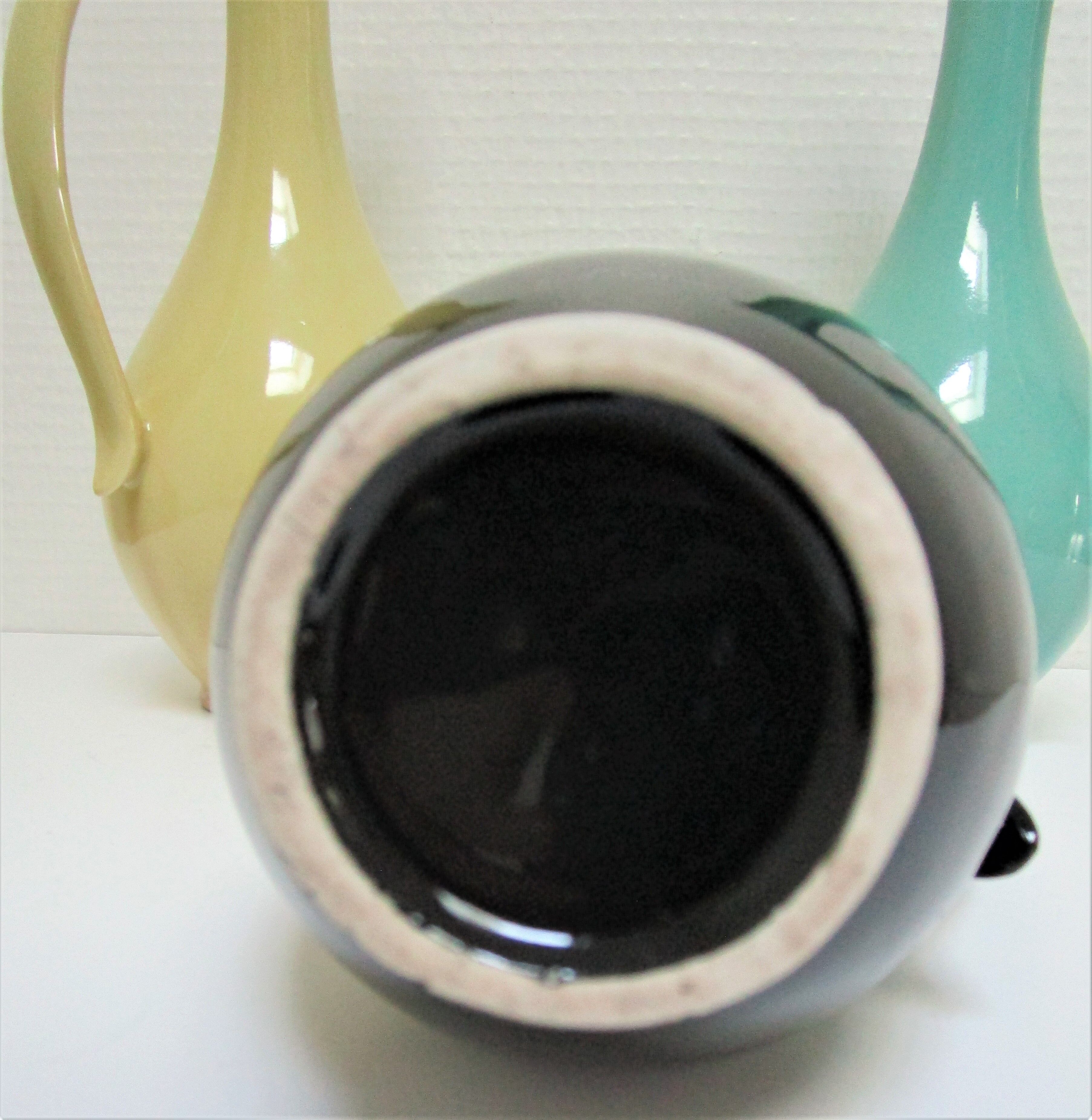 Three ceramic enamels design 60s soliflores black yellow green