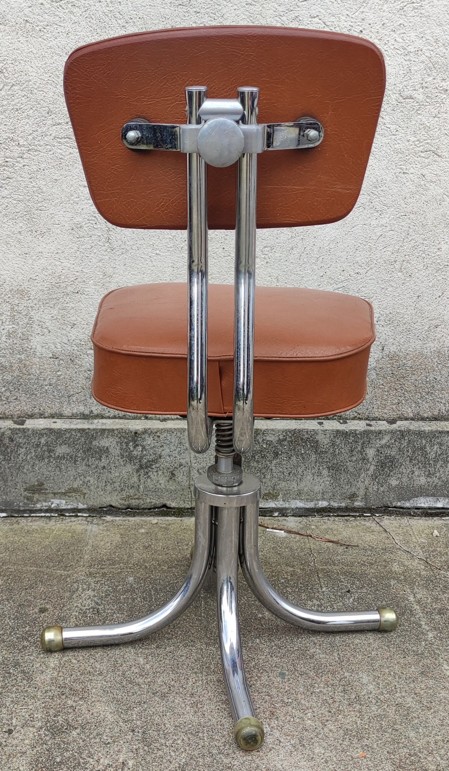 Vintage Chair Flambo Style