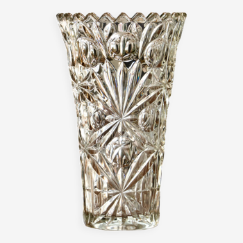 Grand vase vintage en verre épais taillé