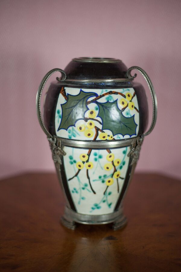 Vase ceramique avec monture argenté vase signé d'Argyl, vase Art nouveau, art déco, collection