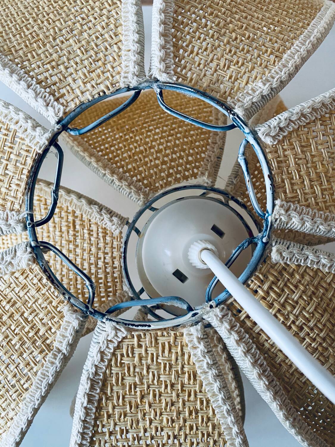 Lotus flower pendant light