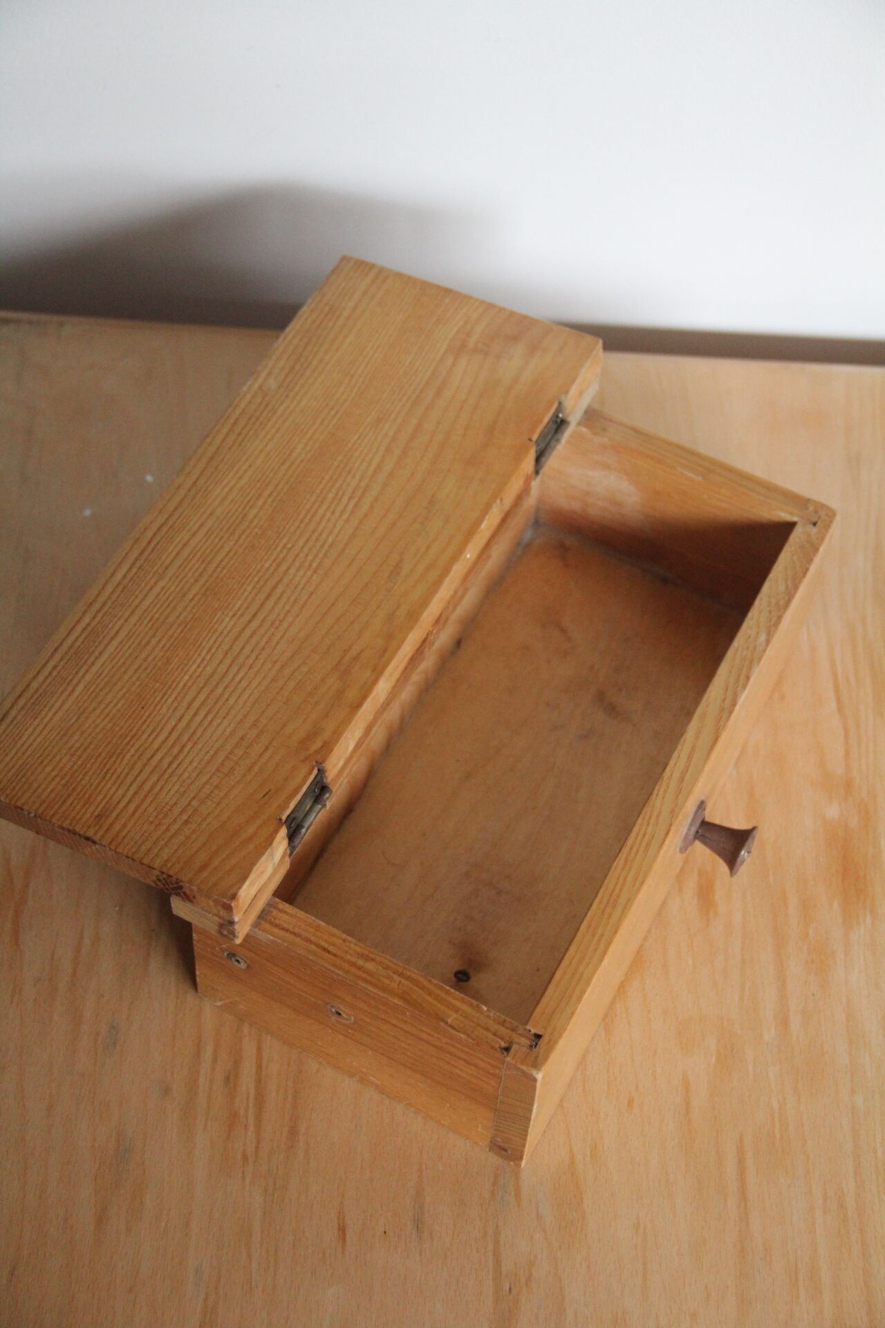 Wooden sewing box